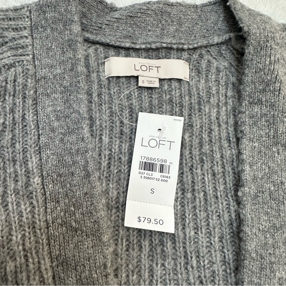NWT LOFT Gray Crochet Deep V-Neck Long Sleeves Long Cardigan Sweater Size S - Picture 2 of 3